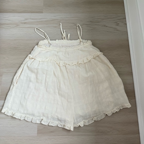 Urban Outfitters Romper - Picture 3 of 3